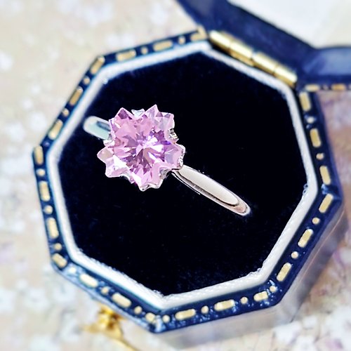 Tamasii Jewellery 特別切割 櫻花形粉紅鋯石 純銀電鍍18K白金戒指