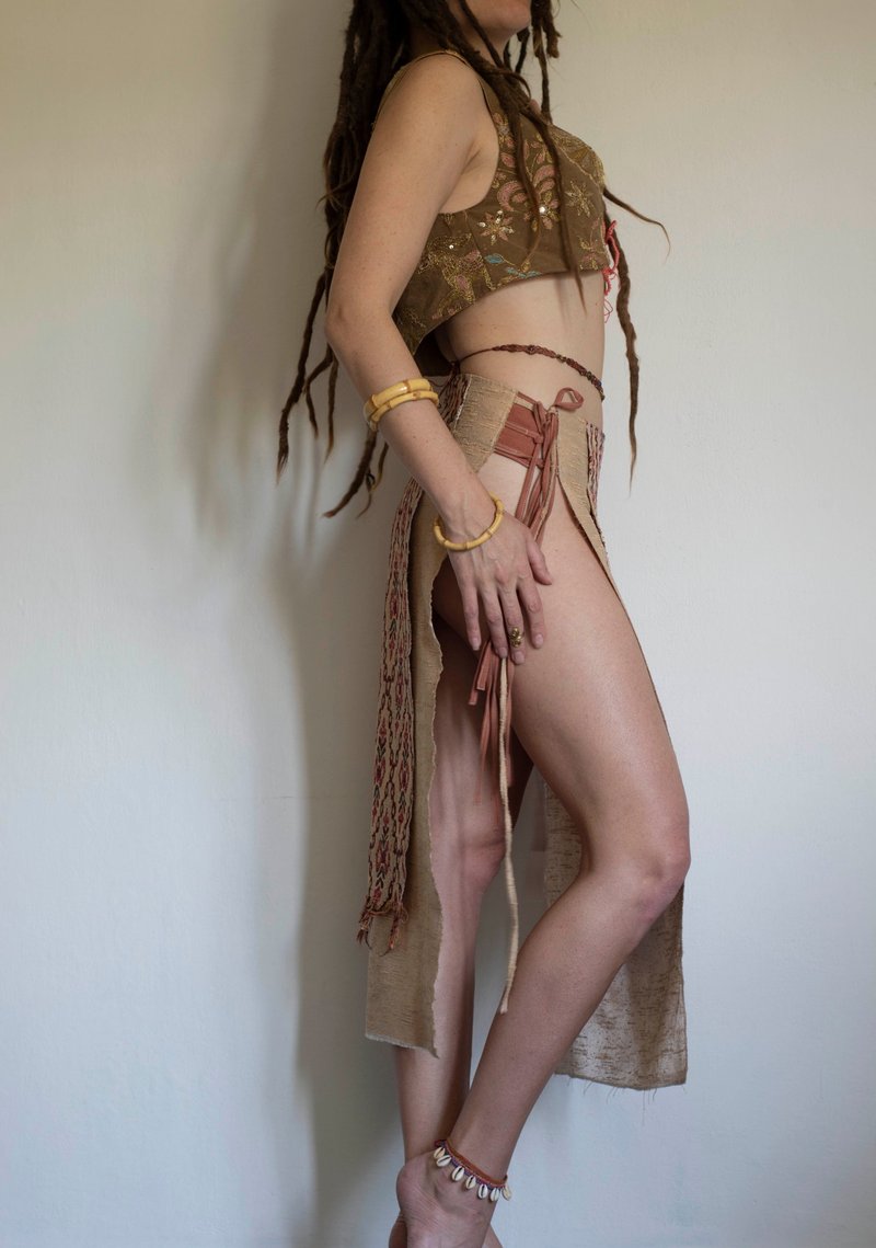 Long golden split skirt, tie skirt, indian print festival costume - 裙子/長裙 - 其他材質 金色