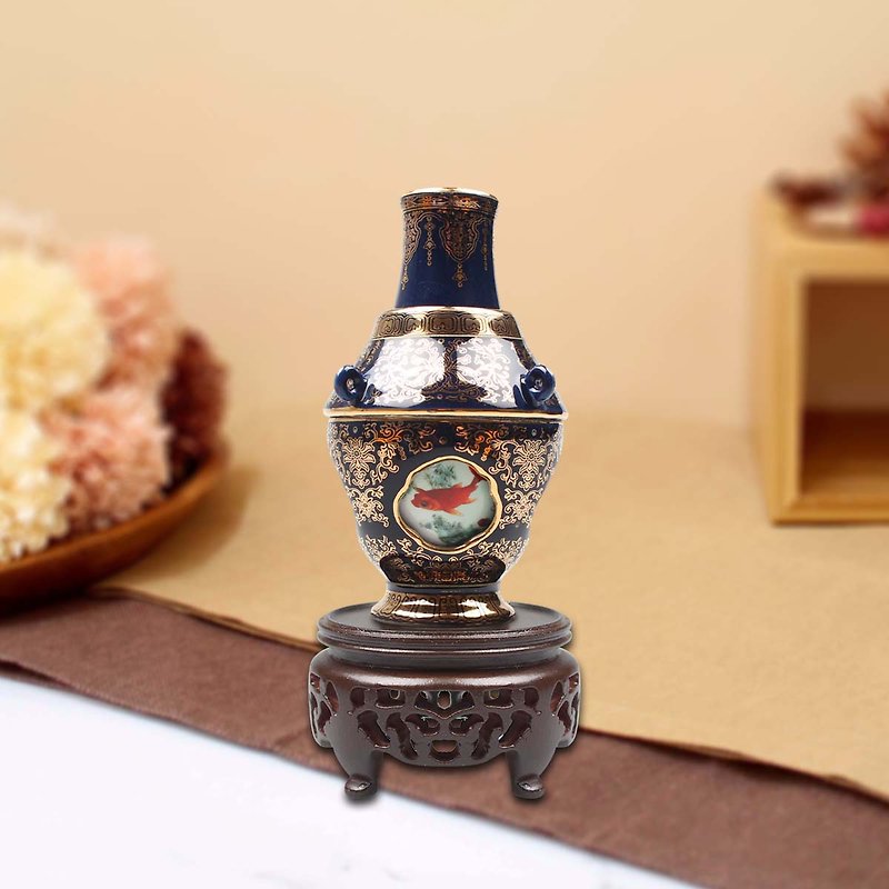 Mini Decorative Porcelain, Revolving Vase with Swimming Fish Decoration - Items for Display - Porcelain 