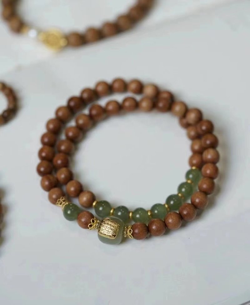 Indian natural old mountain sandalwood beads, clear water jade, five-strip sutra design, double-circle bracelet, hand-held skirt f - Bracelets - Wood Brown