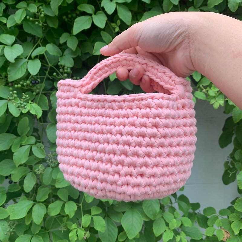 กระเป๋าถือ Crochet ไหมT-shirt yarn รุ่น Baby pop - กระเป๋าถือ - เส้นใยสังเคราะห์ สึชมพู