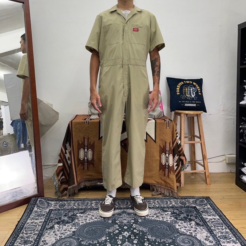 DICKIES Khaki short-sleeved jumpsuit COVERALLS 38L vintage second-hand - กางเกงขายาว - ผ้าฝ้าย/ผ้าลินิน สีกากี