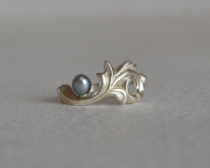 Baroque Ring - 戒指 - 其他金屬 
