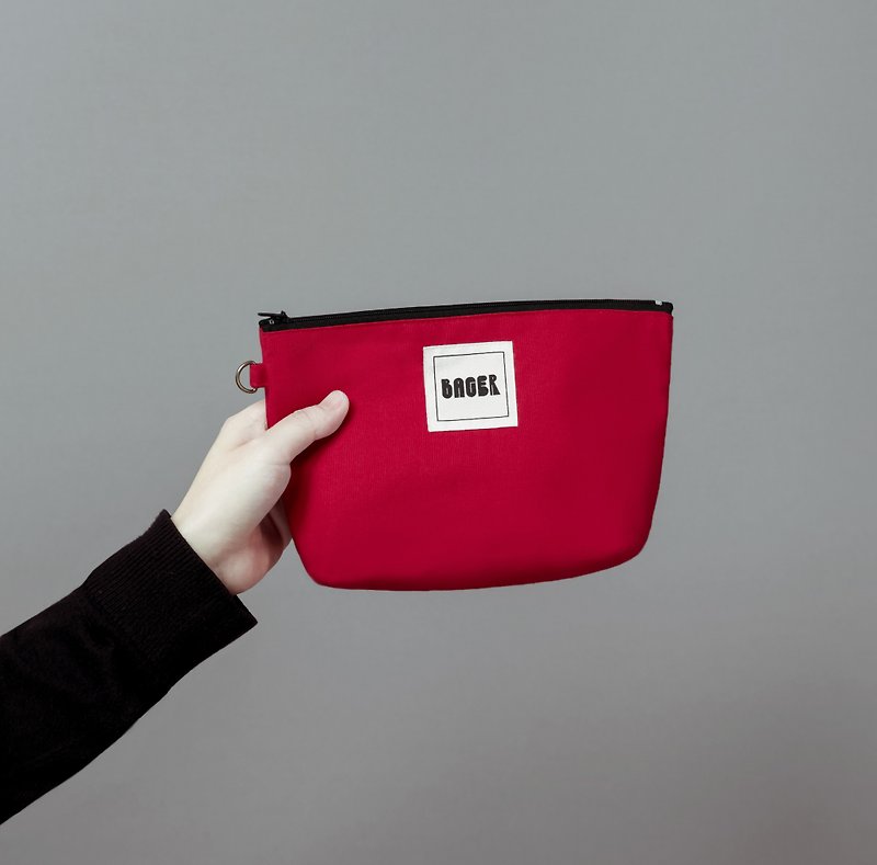 Bager simple plain zipper universal bag / red - กระเป๋าเครื่องสำอาง - ผ้าฝ้าย/ผ้าลินิน สีแดง