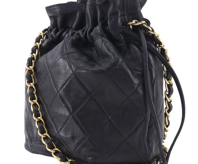 CHANELシャネルラムスキンショルダーバッグ 黒 ブラック ヴィンテージ CHANEL】シャネル マトラッセ22 ショルダーバッグ ラムスキン