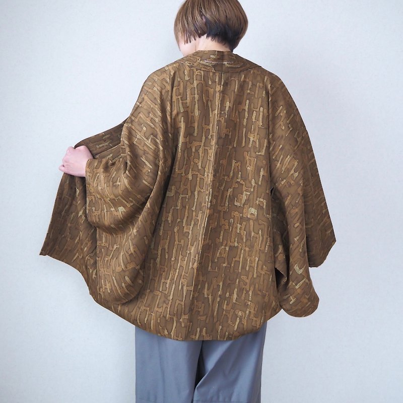 【日本製】 Soft silk brown Haori, fashion Japan, mens Haori, gift - Women's Casual & Functional Jackets - Silk Black