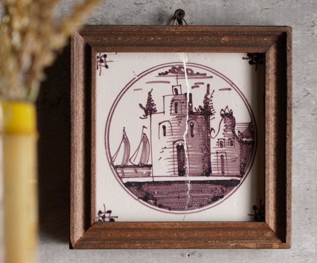 18世紀オランダの手描きの城のアンティークタイル張り / デルフト