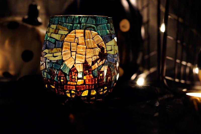 騎飛天掃帚的小女巫 原創製作彩色玻璃馬賽克燭臺 萬聖節裝飾禮物 - 香薰蠟燭/燭台 - 玻璃 