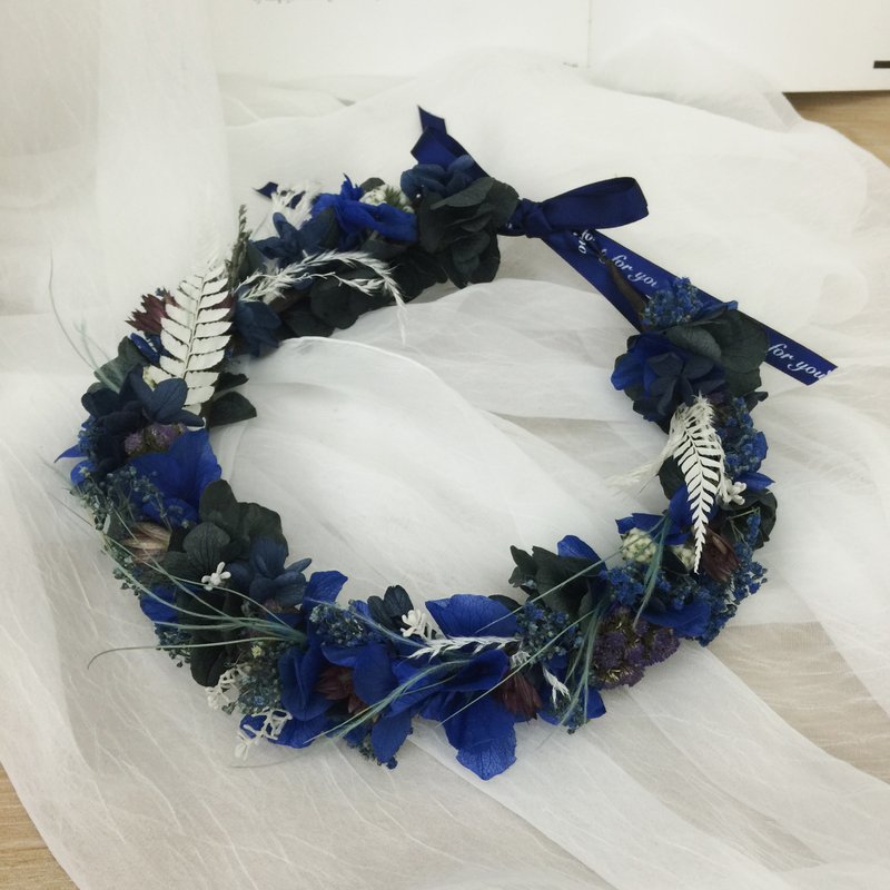 ✦ Galaxy銀河漫步 ✦ 藍色系新娘花圈 / 永生花 乾燥花手作 / 新娘頭飾 拍攝道具 - 髮夾/髮圈 - 植物．花 藍色