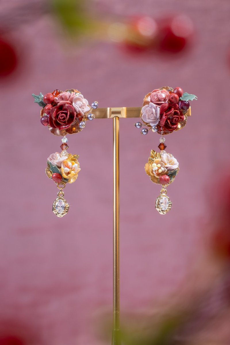 高桌晚宴槲寄生水果盤耳環 - 耳環/耳夾/耳骨夾 - 黏土 紅色