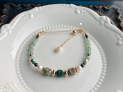 鯨象手作 Jing-Siang Handmade Jewelry 珍珠與天然石手鍊 長度可調 孔雀石 祖母綠共生礦 黑碧璽 綠松石