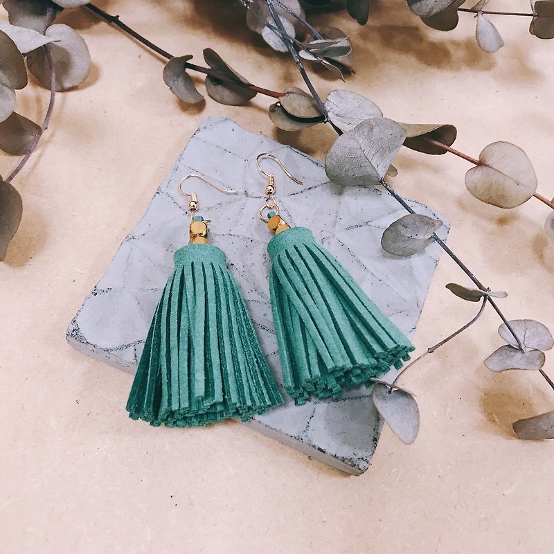 Tassel earrings / give up the whole forest for you - ต่างหู - โลหะ สีเขียว