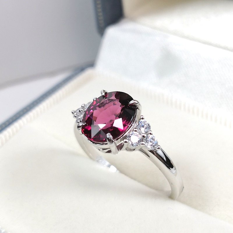 Velvet red Stone natural Stone crystal thoroughly cut perfect sterling silver ring customized - แหวนทั่วไป - เงินแท้ สีแดง