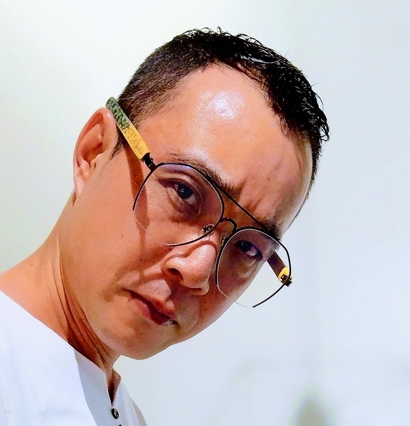 Mr.Banboo台湾の手作りメガネ[古い窓花Hanmeiシリーズを彫刻]台湾Guizhu - 眼鏡・フレーム - 竹製 