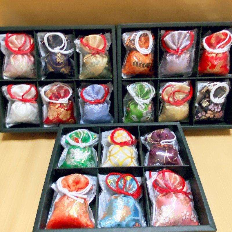 【京都松榮堂】極品香包(6入/盒) - 香氛/精油/擴香 - 其他材質 
