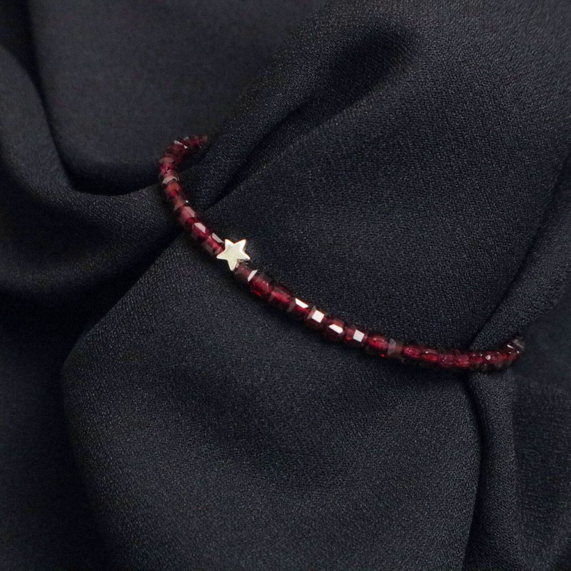 【浪漫石榴星海】愛情魅力×方磚石榴石×925純銀 l 原創手鍊 - 手鍊/手環 - 其他材質 