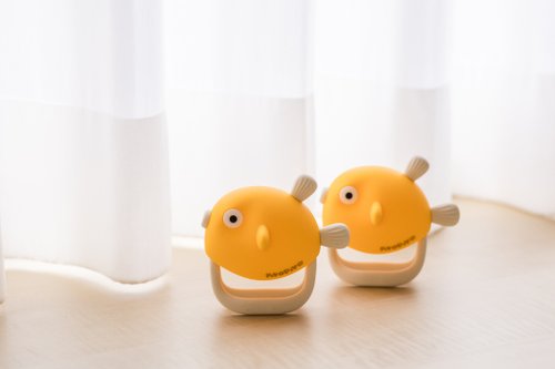 黃色小鴨Piyo PiyoPiyo 黃色小鴨 鉑金矽膠金魚QQ固齒器
