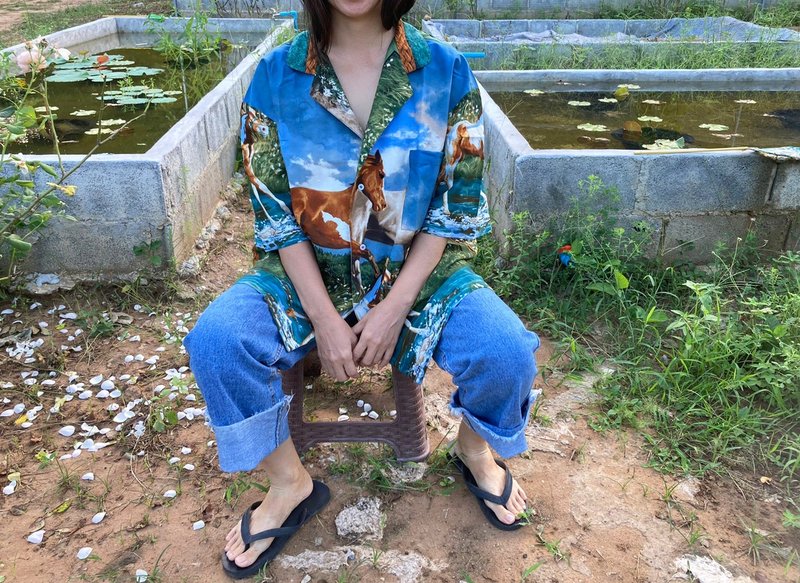 Oversized Hawaii Shirt, Mustang prints, 100% Cotton, Gender-neutral - 男襯衫/休閒襯衫 - 棉．麻 多色