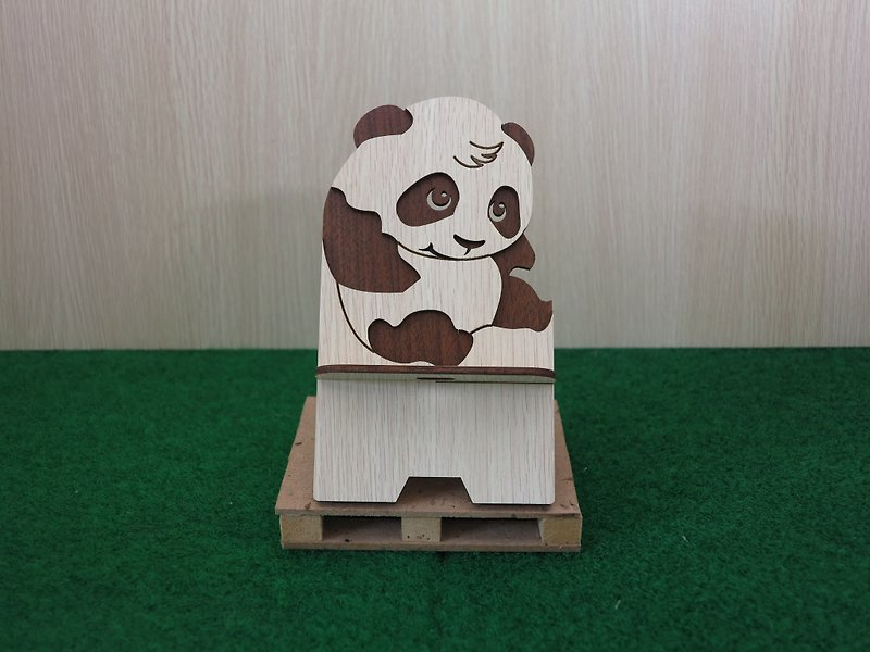 [Teacher’s Day Gift] Wooden Cell Phone Holder─Panda - ของวางตกแต่ง - ไม้ ขาว