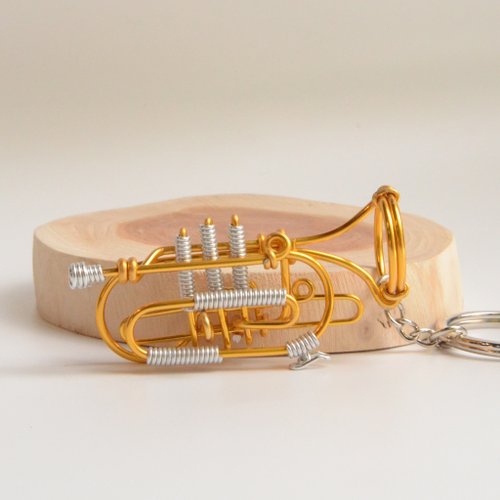 Wire Lover情鋁線藝術工作室 Wire lover 臺灣手作鋁線職人 cornet 鋁線樂器 短號