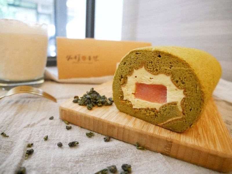 【Topo 新品】包種茶紅心芭樂生乳捲 - 蛋糕/甜點 - 新鮮食材 