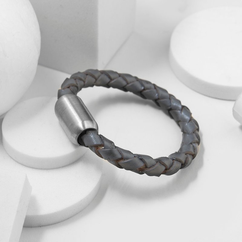 Recovery Magnetic Braided Bracelet (Gray) - สร้อยข้อมือ - หนังแท้ หลากหลายสี