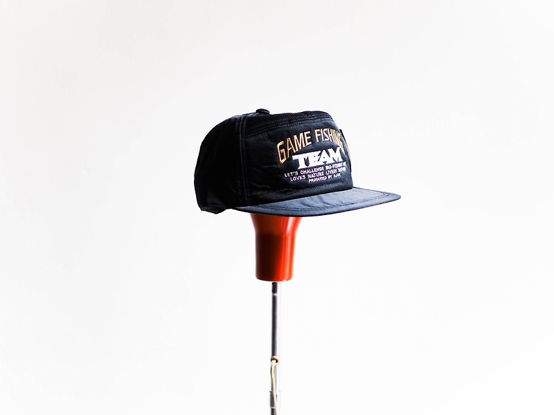 鹿兒島世紀暗黑搖滾少年 有耳蓋 古董鴨舌棒球帽 baseball cap - 帽子 - 防水材質 黑色