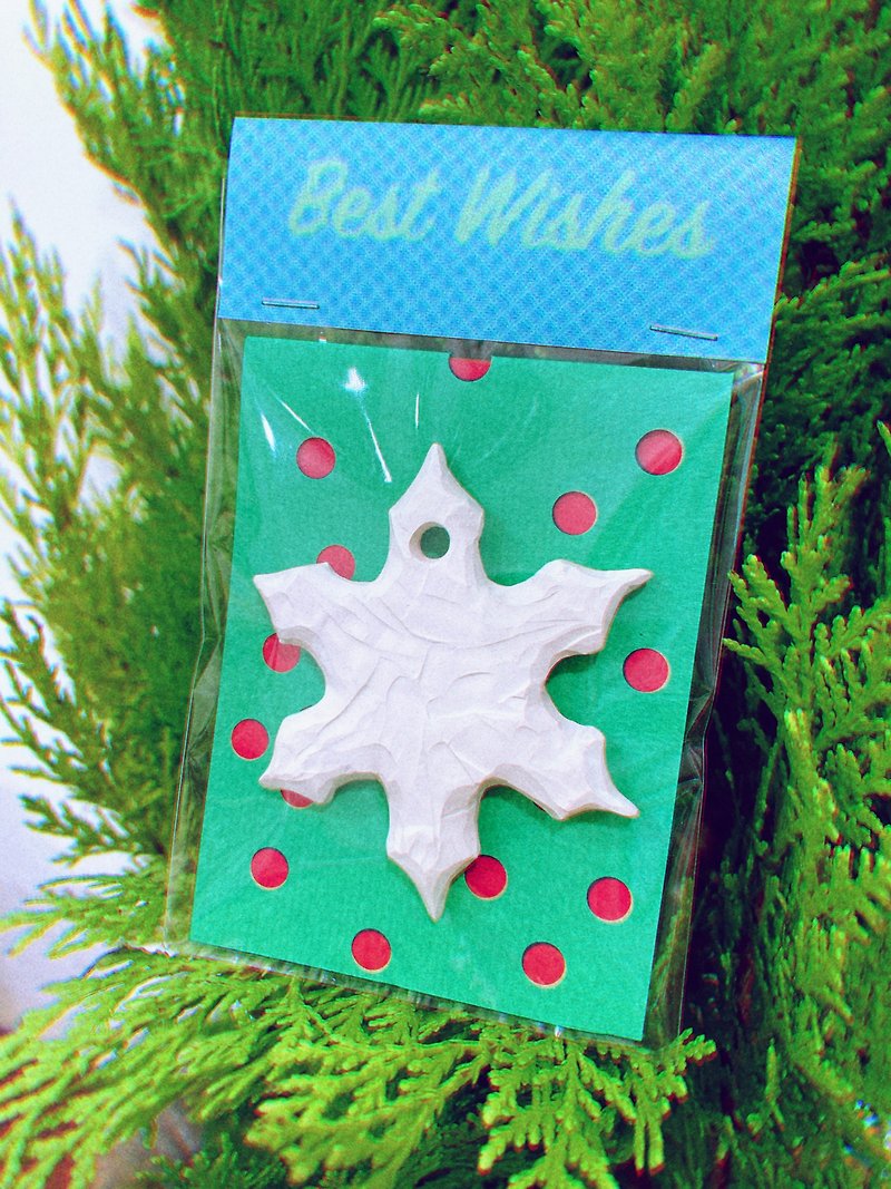 Christmas charm diffused stone snowflake - Fragrances - Porcelain White