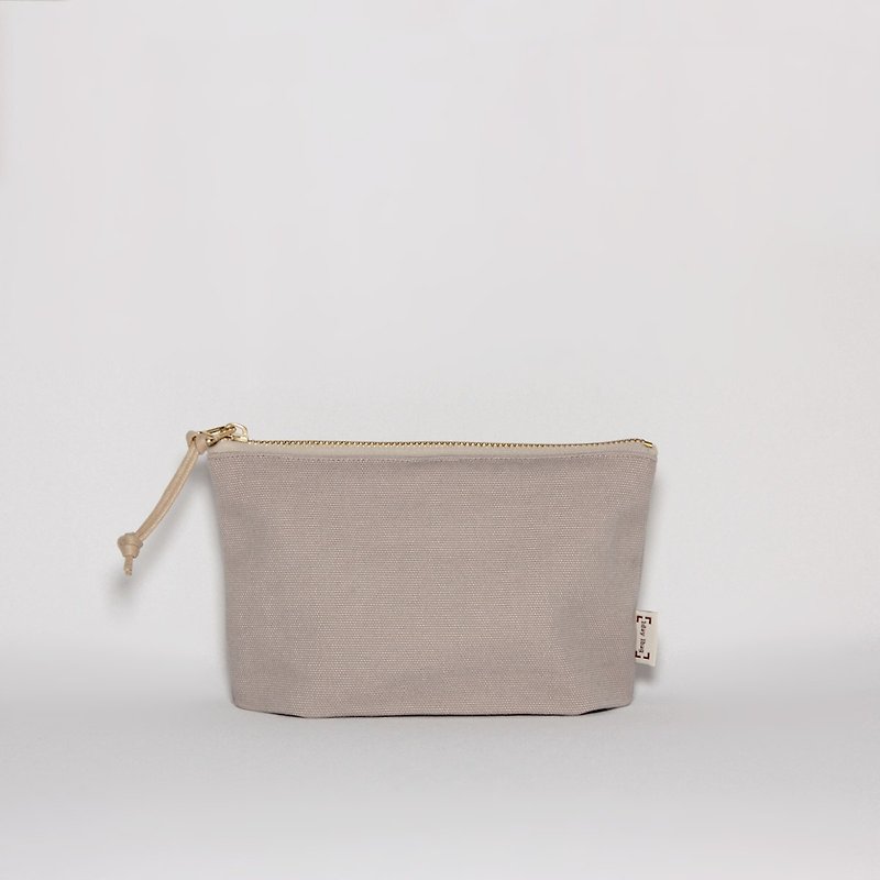 Thick canvas zipper bag elegant gray - กระเป๋าใส่เหรียญ - ผ้าฝ้าย/ผ้าลินิน สีกากี