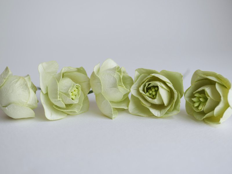 Paper Flower, 20 pieces mulberry rose size 4.5 cm. curve petals, green color - 其他 - 紙 綠色