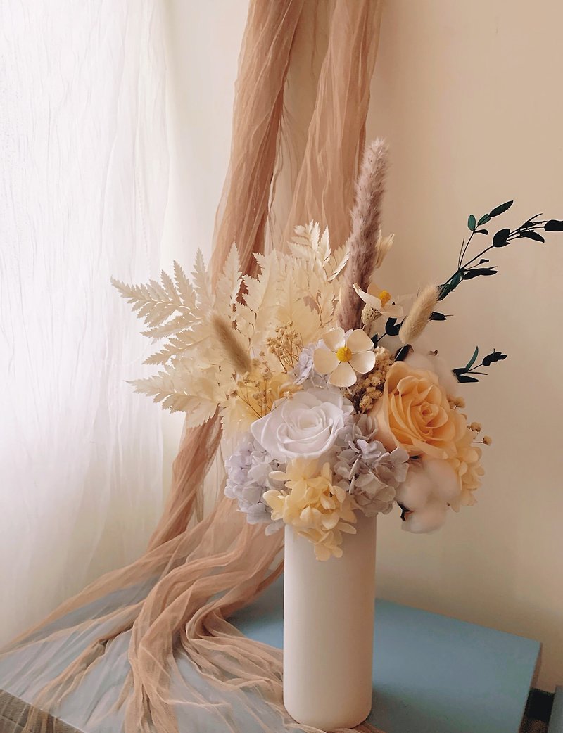 preserved flower vase - จัดดอกไม้/ต้นไม้ - พืช/ดอกไม้ สีส้ม