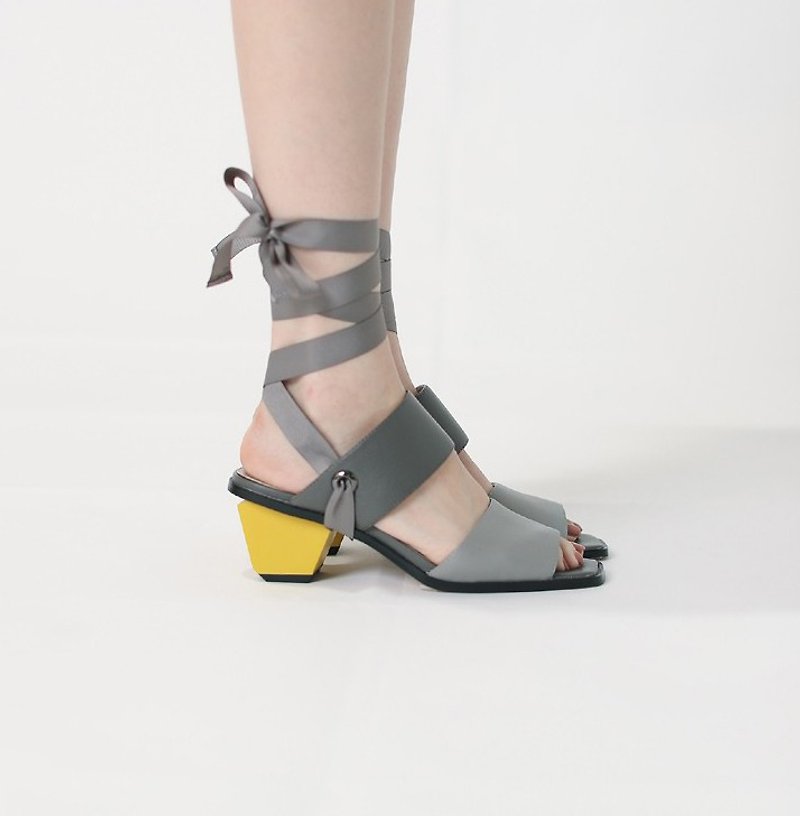 Ribbon wrapped around the two wear thick with leather sandals gray and yellow with - Sandals - Genuine Leather Gray