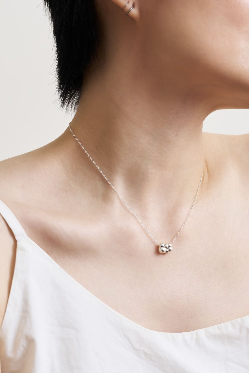 3D grape necklace | 立體葡球 項鍊 - 項鍊 - 純銀 銀色