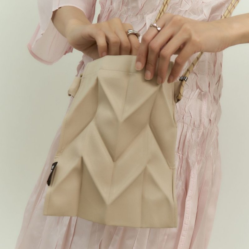 【PAVI STUDIO】Mini Thai design shoulder bag-cream white - Messenger Bags & Sling Bags - Polyester Khaki