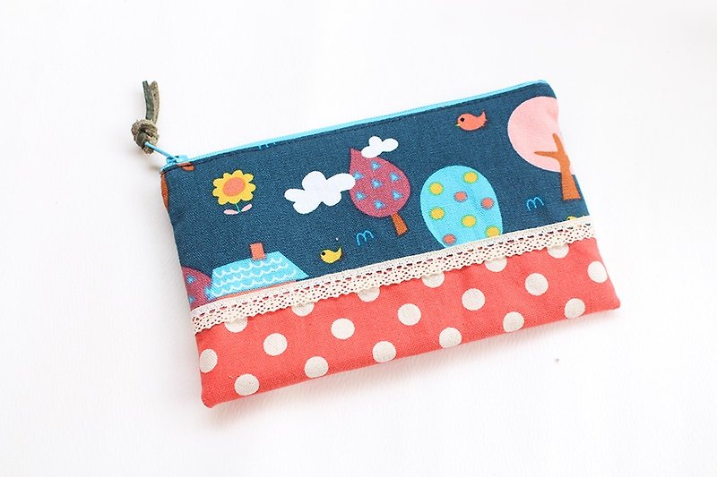 Playful pattern zipper cosmetic bag / purse phone package admission package - Toiletry Bags & Pouches - Cotton & Hemp 