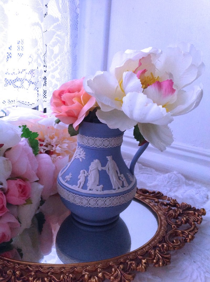 英國骨瓷Wedgwood jasper 藍色碧玉浮雕希臘神話冷水壺 花瓶 - 水壺/水瓶 - 瓷 藍色