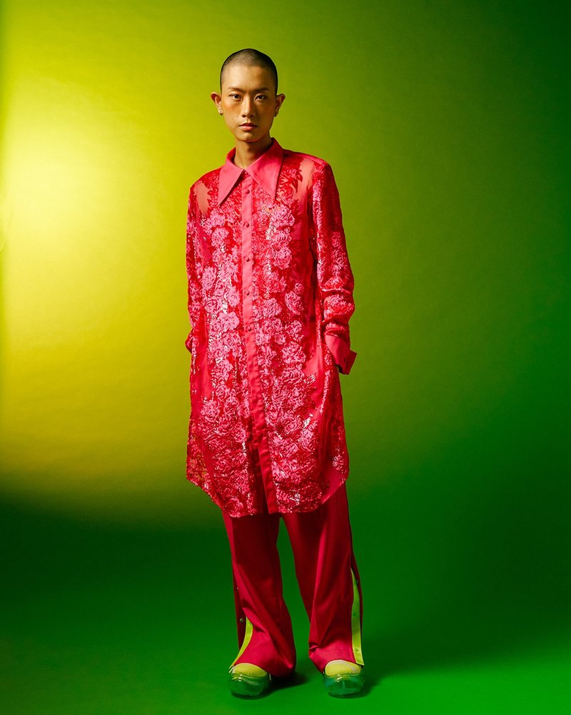 Fuchsia Flocked Floral Chiffon Long Shirt - เสื้อเชิ้ตผู้ชาย - เส้นใยสังเคราะห์ สีแดง