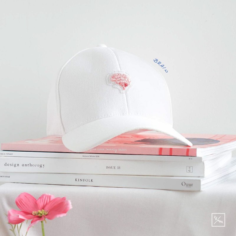 White - Hand Embroidered Baseball Cap (personalizable) - 帽 - 繡線 白色