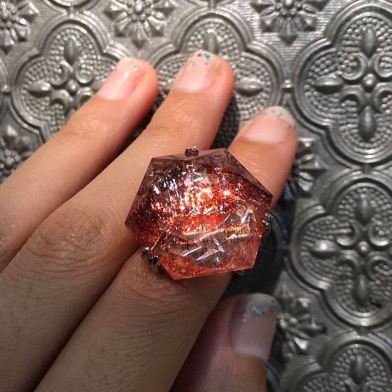 【Lost and find】Natural strawberry quartz ring pre-order - แหวนทั่วไป - เครื่องเพชรพลอย สีแดง