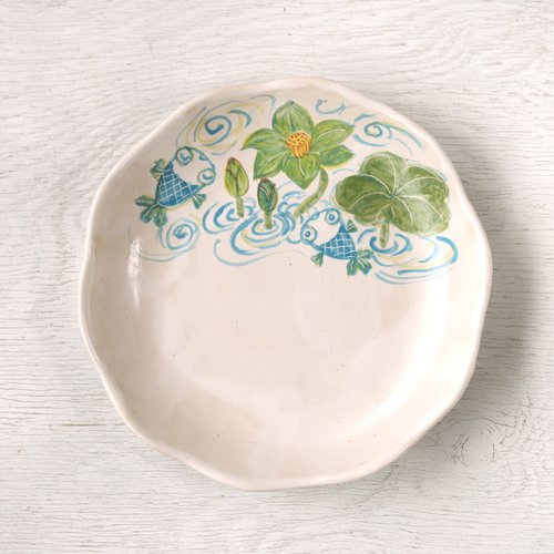 美品　陶芸　希少　年代物　青絵皿　菊花　銘々皿　丁寧に描れた　華やかな　薄い作り 蓮華と戯れる青い金魚の色絵菊皿 - ショップ 春信工房 JAPAN 皿