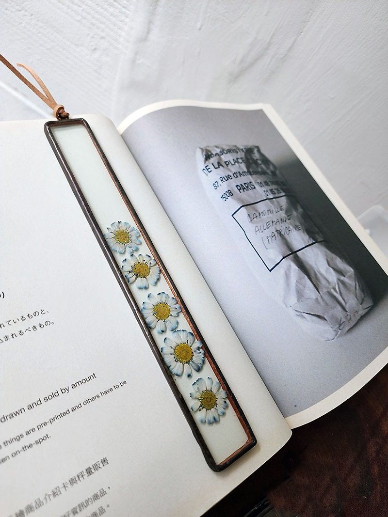 植物イラスト |ブルーカモミールの花と植物のラベルのブックマーク - しおり - 寄せ植え・花 ブルー