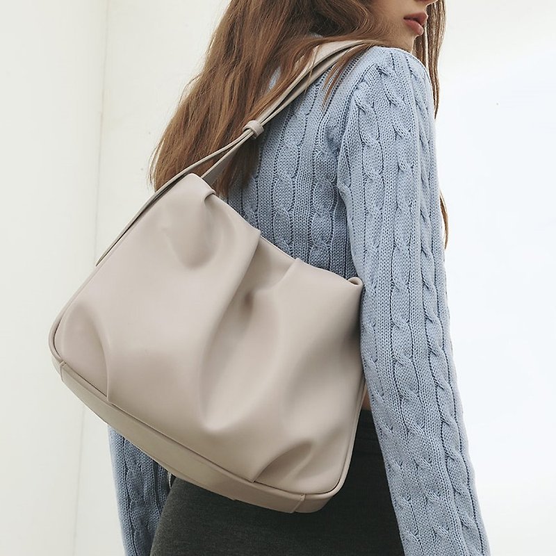 韓國製 MUR Bonnet Bag Vegan Leather 包包 (Light Grey) - Messenger Bags & Sling Bags - Eco-Friendly Materials 
