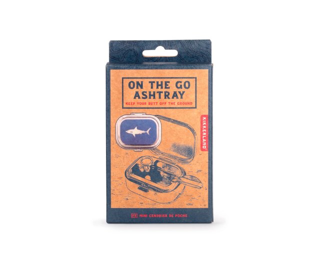 アメリカンキッカーランド 日本製サメ柄灰皿 蓋付き携帯用ミニ灰皿