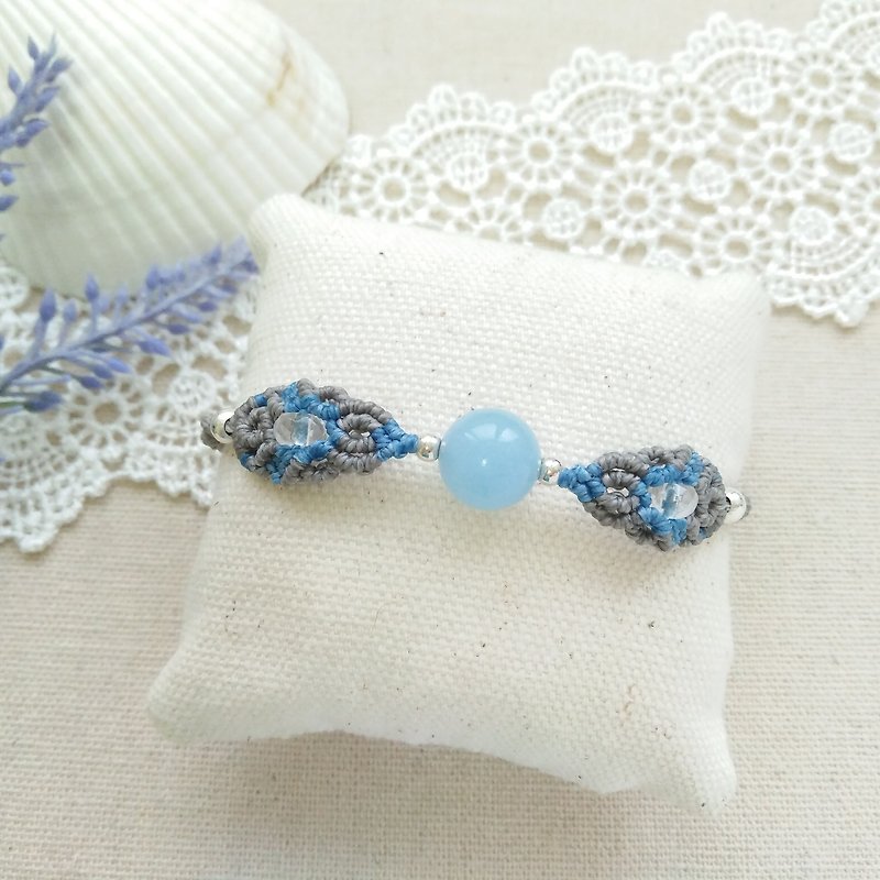 BUHO hand made. Sea and sky. Sea Sapphire X South America wax wax bracelet - สร้อยข้อมือ - เครื่องเพชรพลอย สีน้ำเงิน