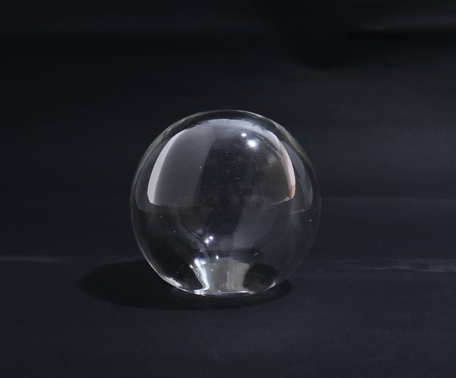 フリーハンド吹きガラス 透明ガラスボール ショップ C C C Glass Works Pinkoi