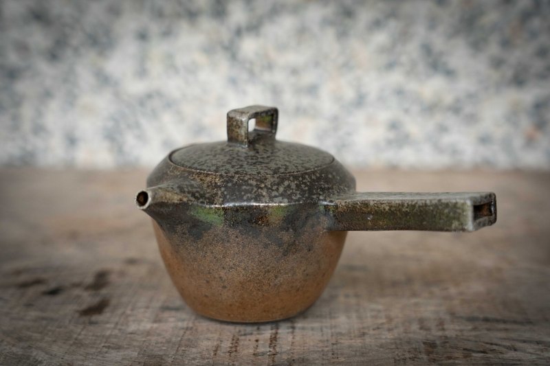 側把壺 - 茶壺/茶杯/茶具 - 陶 卡其色