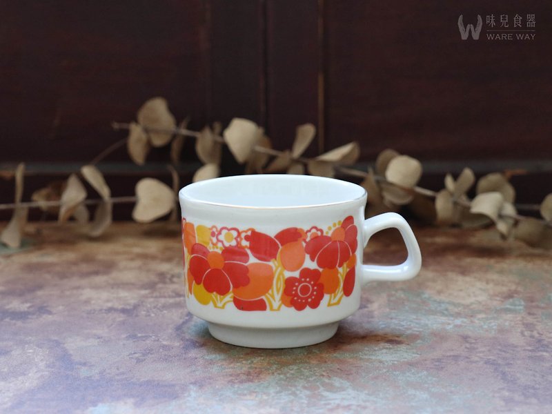 早期印花厚實咖啡杯－紅花 (餐具/舊物/老件/SEN YIE/陶瓷) - 咖啡杯 - 陶 紅色
