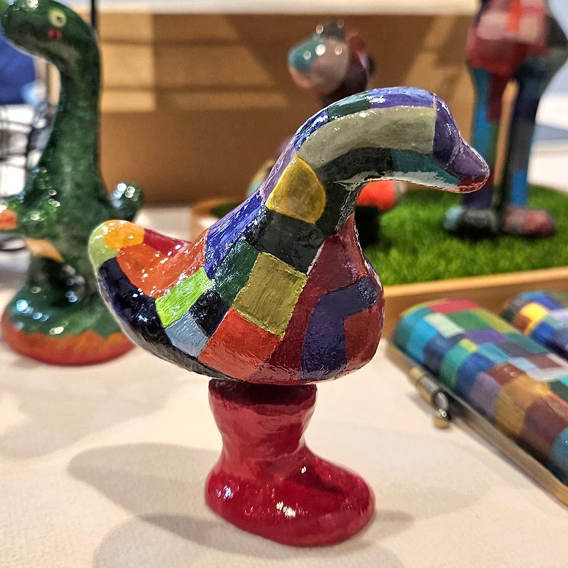 [Handmade Sculpture] One-Legged Duck Sculpture Craft No. 9 - Items for Display - Clay Multicolor
