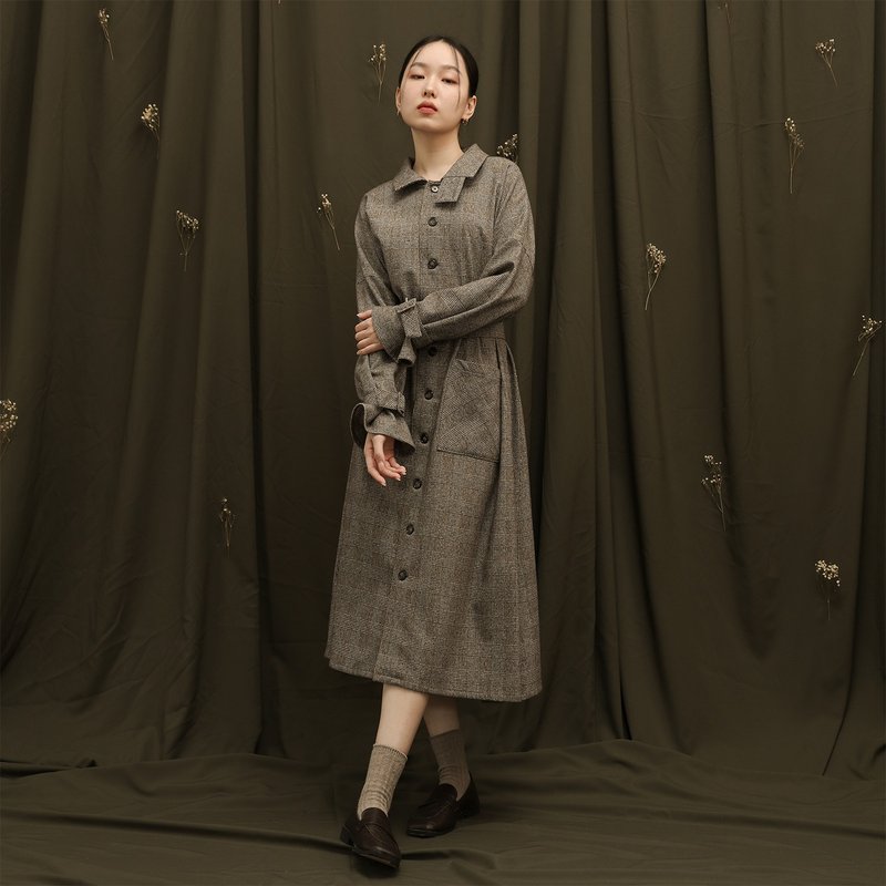 【經典原創】Yiwei_依偎綁帶洋裝_CLD517_羊毛棕格 - 女毛衣/針織衫 - 羊毛 卡其色