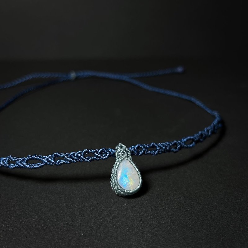 【Customized】Colorful Moonstone Totem Braided Necklace - สร้อยติดคอ - คริสตัล สีน้ำเงิน